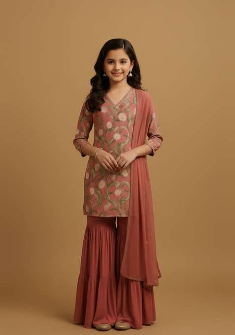 Girls Peach Printed Chiffon Kurta Set